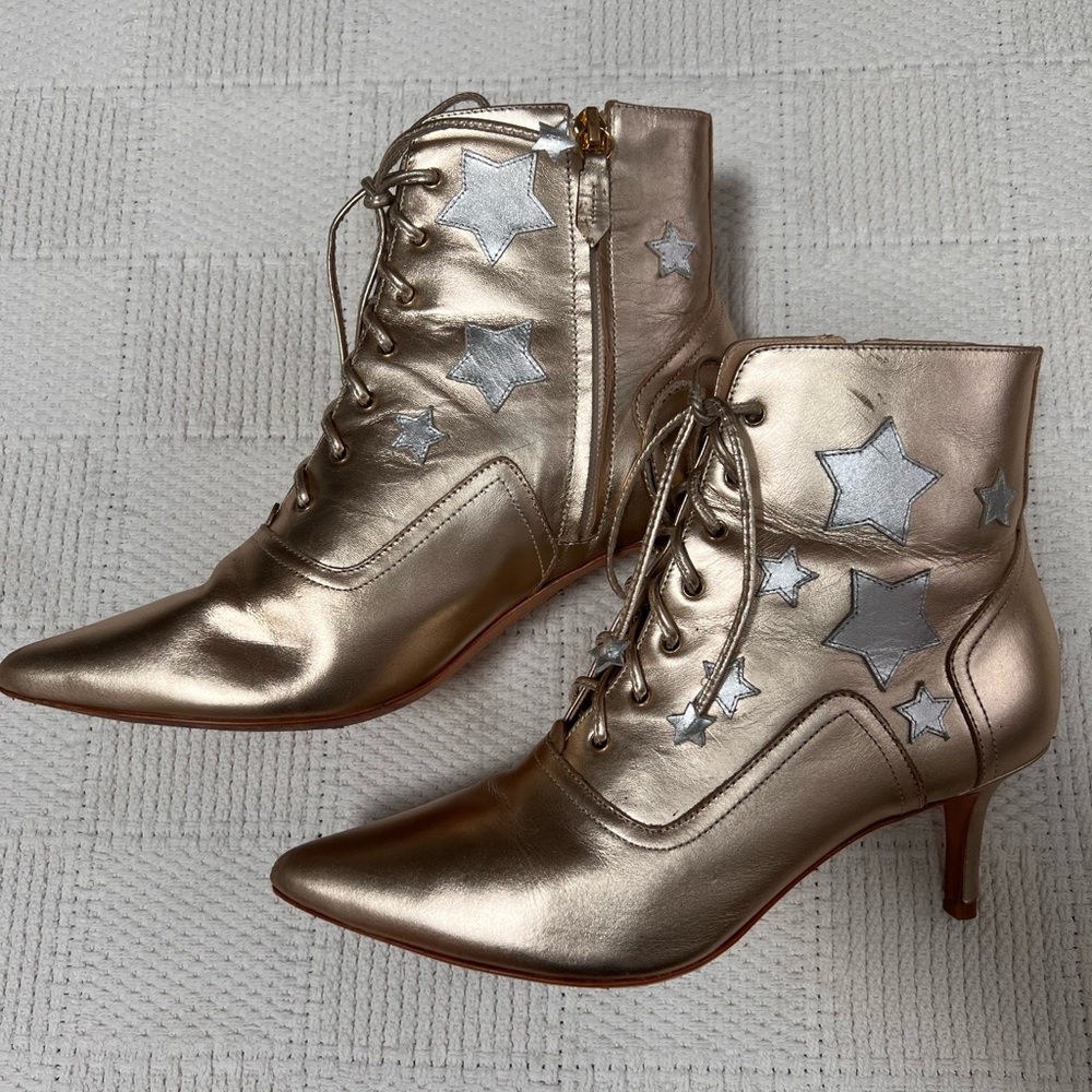 Isa Tapia Metallic Gold and Silver Star Accent Booties Sz. 38